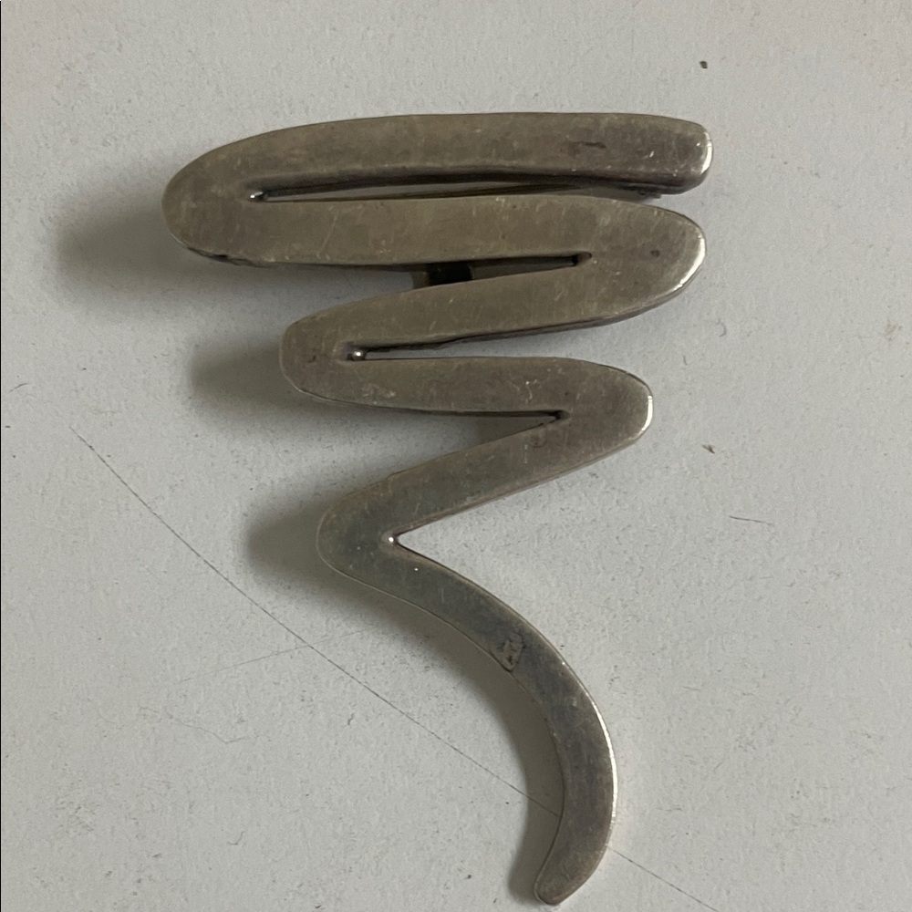 Source Unknown Silver Zigzag Sculptural Brooch